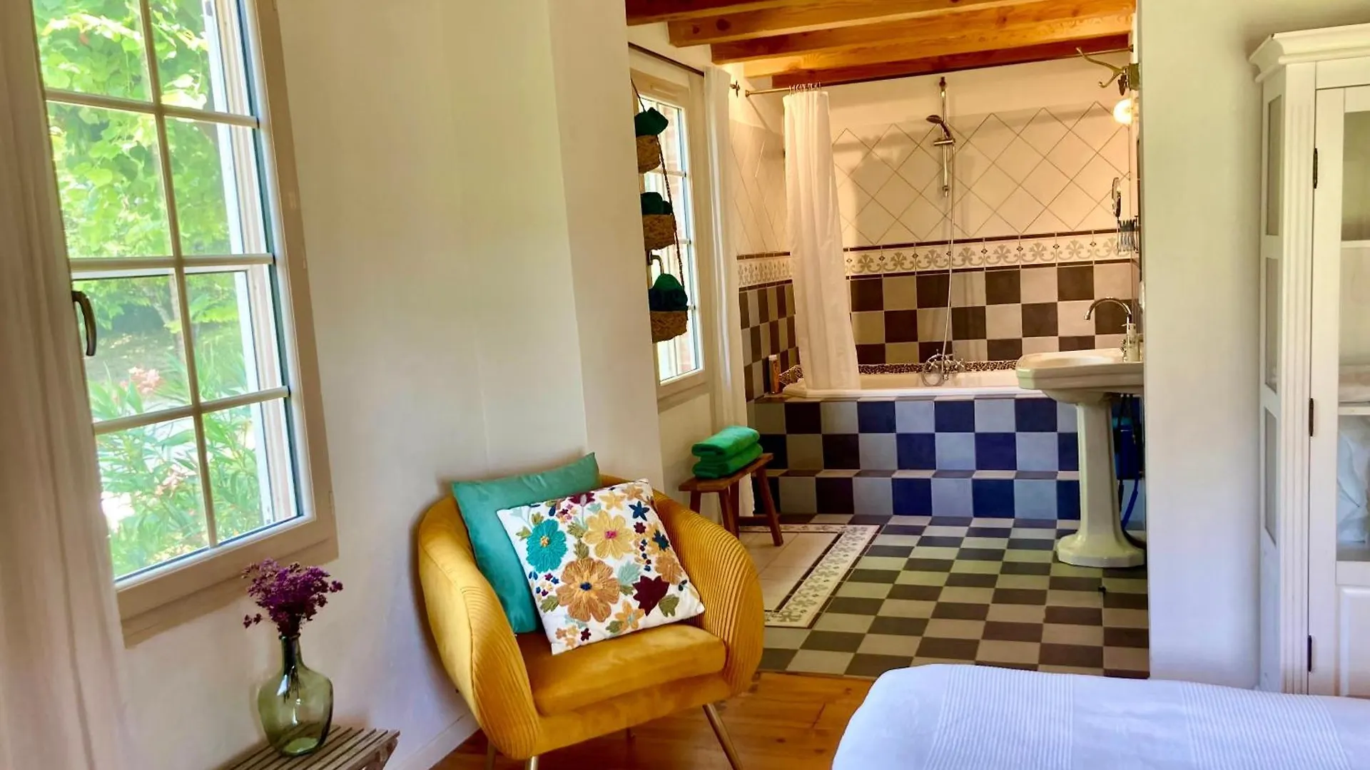 B&B La Paillole Cazes-Mondenard 0*,
